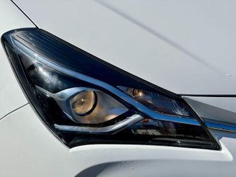 Toyota Yaris 1.5 VVT-h Active E-CVT Euro 6 (s/s) 5dr