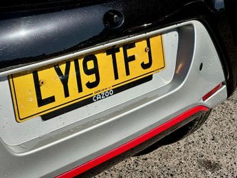 Toyota AYGO 1.0 VVT-i x-trend Funroof x-shift Euro 6 5dr