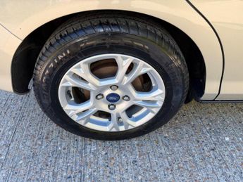 Ford B-Max 1.5 TDCi Zetec Euro 6 (s/s) 5dr