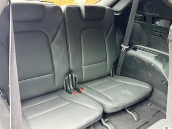 Hyundai Santa Fe 2.2 CRDi Blue Drive Premium SE Auto 4WD Euro 6 (s/s) 5dr (7 Seat