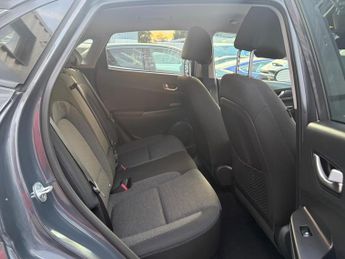 Hyundai KONA 64kWh Premium Auto 5dr (10.5kW Charger)