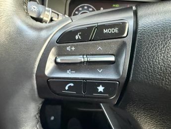 Hyundai KONA 64kWh Premium Auto 5dr (10.5kW Charger)