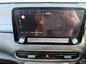 Hyundai KONA 64kWh Premium Auto 5dr (10.5kW Charger)