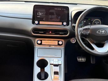 Hyundai KONA 64kWh Premium Auto 5dr (10.5kW Charger)