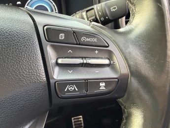 Hyundai KONA 64kWh Ultimate Auto 5dr (10.5kW Charger)