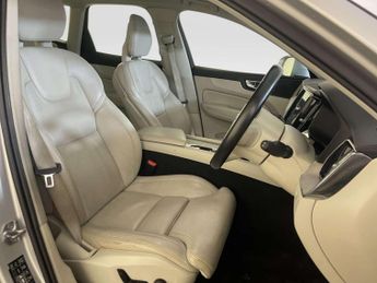 Volvo XC60 2.0 D5 PowerPulse Inscription SUV 5dr Diesel Auto AWD Euro 6 (s/