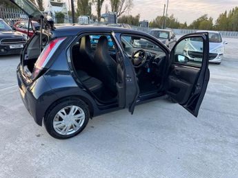 Toyota AYGO 1.0 VVT-i x-pression x-shift Euro 5 5dr Euro 5