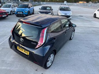 Toyota AYGO 1.0 VVT-i x-pression x-shift Euro 5 5dr Euro 5