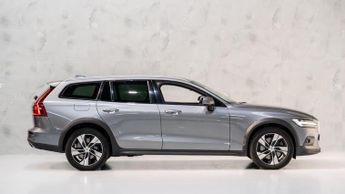 Volvo V60 Cross Country 2.0 B5 MHEV Auto AWD Euro 6 (s/s) 5dr