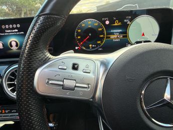 Mercedes-Benz CLA 1.3 CLA180 AMG Line Night Edition (Premium Plus) Coupe 7G-DCT Eu