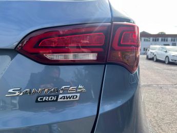 Hyundai Santa Fe 2.2 CRDi Blue Drive Endurance Edition Auto 4WD Euro 6 (s/s) 5dr 