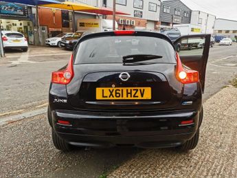 Nissan Juke 1.6 Acenta Premium CVT Euro 5 5dr