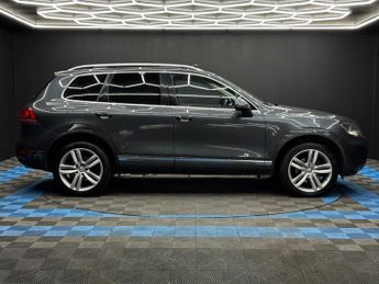 Volkswagen Touareg 3.0 TDI V6 BlueMotion Tech SE Tiptronic 4WD Euro 5 (s/s) 5dr