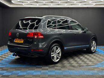 Volkswagen Touareg 3.0 TDI V6 BlueMotion Tech SE Tiptronic 4WD Euro 5 (s/s) 5dr