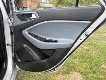 Hyundai i20 1.1 CRDi SE Euro 6 5dr