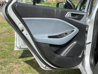 Hyundai i20 1.1 CRDi SE Euro 6 5dr