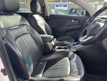 Kia Sportage 2.0 CRDi KX-4 SUV 5dr Diesel Auto AWD Euro 5 (181 bhp)
