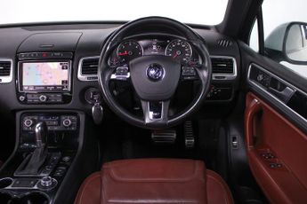 Volkswagen Touareg 3.0 TDI V6 BlueMotion Tech R-Line Plus Tiptronic 4WD Euro 6 (s/s