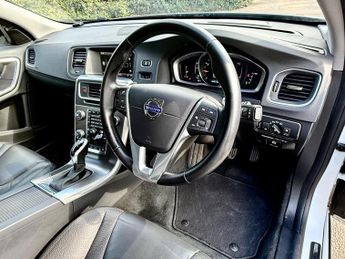 Volvo V60 1.6 T4 SE Powershift 5dr