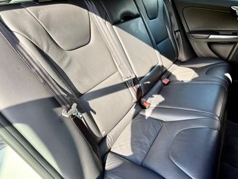Volvo V60 1.6 T4 SE Powershift 5dr