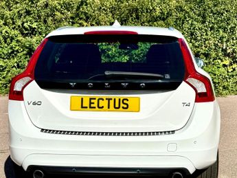Volvo V60 1.6 T4 SE Powershift 5dr