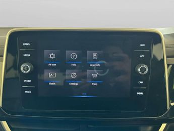 Volkswagen T-Roc 1.5 TSI R-Line SUV 5dr Petrol Manual Euro 6 (s/s) (150 ps)