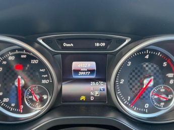 Mercedes-Benz A Class 2.1 A220d AMG Line (Premium Plus) Hatchback 5dr Diesel 7G-DCT Eu