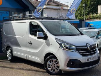Renault Trafic 2.0 dCi ENERGY 28 Sport Panel Van 5dr Diesel EDC SWB Standard Ro
