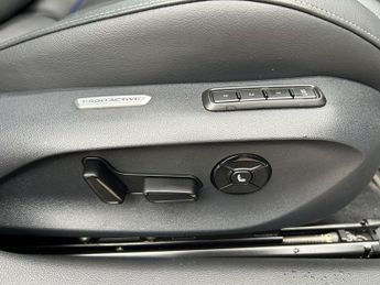 Volkswagen Passat 1.5 TSI eHybrid 19.7kWh R-Line DSG Euro 6 (s/s) 5dr