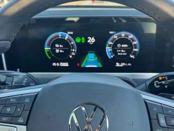 Volkswagen Passat 1.5 TSI eHybrid 19.7kWh R-Line DSG Euro 6 (s/s) 5dr