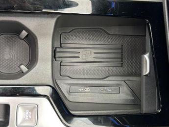 Volkswagen Passat 1.5 TSI eHybrid 19.7kWh R-Line DSG Euro 6 (s/s) 5dr