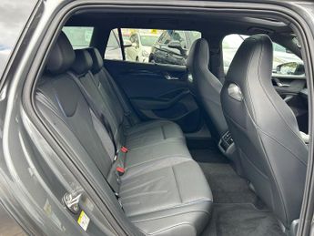 Volkswagen Passat 1.5 TSI eHybrid 19.7kWh R-Line DSG Euro 6 (s/s) 5dr