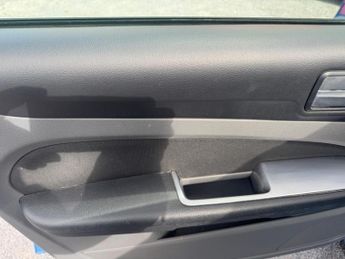 Ford Focus 1.6 Zetec 5dr