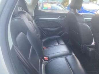MG MG ZS 1.0 T-GDI Exclusive Auto Euro 6 5dr