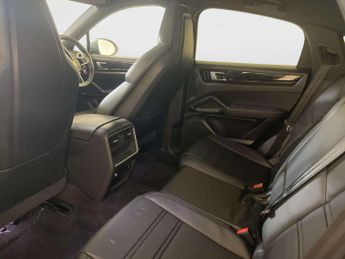 Porsche Cayenne 3.0T V6 TiptronicS 4WD Euro 6 (s/s) 5dr