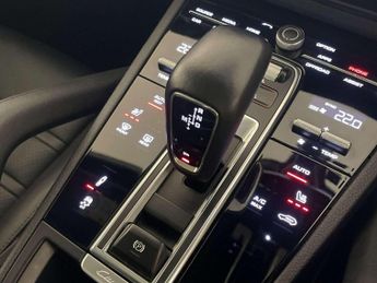 Porsche Cayenne 3.0T V6 TiptronicS 4WD Euro 6 (s/s) 5dr