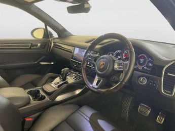 Porsche Cayenne 4.0T V8 GPF Turbo SUV 5dr Petrol TiptronicS 4WD Euro 6 (s/s) (55