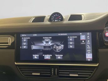 Porsche Cayenne 4.0T V8 GPF Turbo SUV 5dr Petrol TiptronicS 4WD Euro 6 (s/s) (55