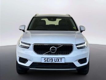 Volvo XC40 1.5 T3 Momentum SUV 5dr Petrol Manual Euro 6 (s/s) (163 ps)