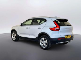 Volvo XC40 1.5 T3 Momentum SUV 5dr Petrol Manual Euro 6 (s/s) (163 ps)