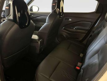 Nissan Juke 1.6 Tekna SUV 5dr Petrol Hybrid Auto Euro 6 (143 ps)