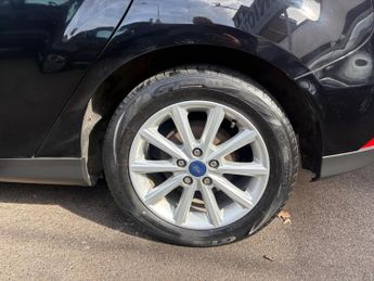 Ford Focus 1.0T EcoBoost Titanium Euro 6 (s/s) 5dr