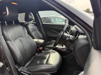 Nissan Juke 1.6 Tekna XTRON Euro 6 5dr
