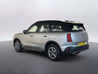 MINI Countryman 1.5C MHEV Classic SUV 5dr Petrol Hybrid Auto Euro 6 (s/s) (170 p