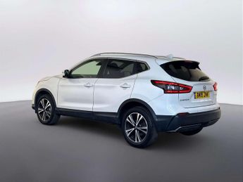 Nissan Qashqai 1.3 DIG-T N-Connecta SUV 5dr Petrol Manual Euro 6 (s/s) (140 ps)