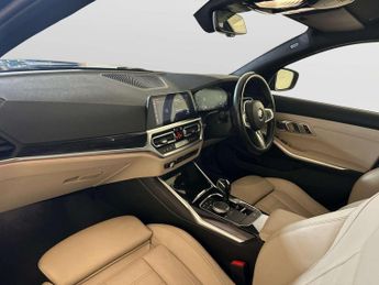 BMW 3 Series 2.0 320i M Sport Saloon 4dr Petrol Auto xDrive Euro 6 (s/s) (184