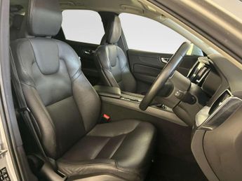 Volvo XC60 2.0 T5 Momentum SUV 5dr Petrol Auto AWD Euro 6 (s/s) (250 ps)