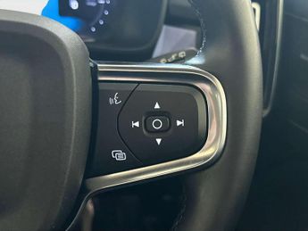 Volvo XC40 Recharge 69kWh Ultimate SUV 5dr Electric Auto (231 ps)