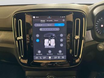 Volvo XC40 Recharge 69kWh Ultimate SUV 5dr Electric Auto (231 ps)