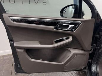 Porsche Macan 3.0 TD V6 S PDK 4WD Euro 6 (s/s) 5dr